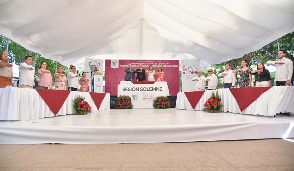 Autoridades celebran Sesión Solemne y Traslado de Poderes por los 415 años de San Miguel Zapotitlán
