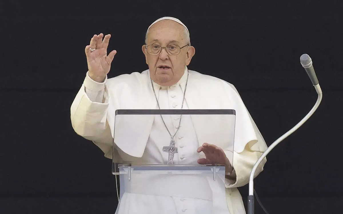 Papa Francisco le sugiere rendición a Ucrania