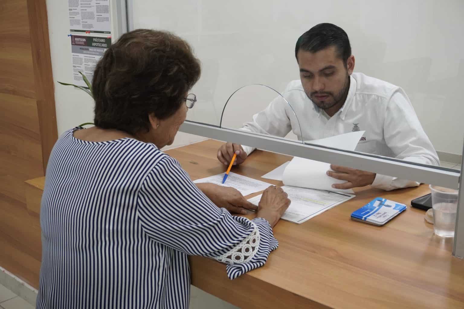 Incrementa ISSSTEESIN sueldo a docentes jubilados y pensionados de Sinaloa