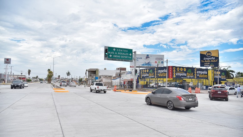 pavimento de vialidades en Ahome.