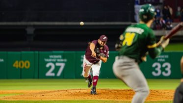 David Reyes pitcher de Tomateros de Culiacán.