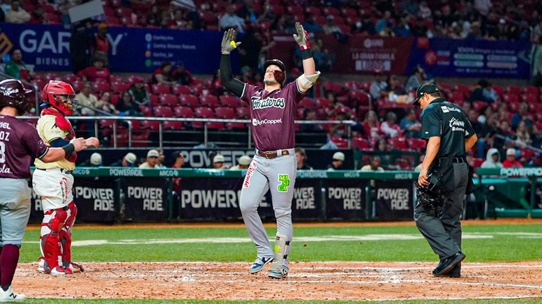 Joey Meneses de Tomateros de Culiacán