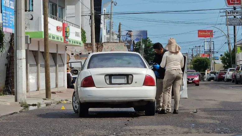 agentes de la fge investigan asesinato