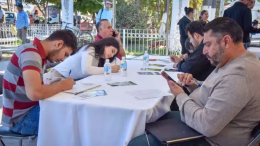 trabajadores buscando empleo