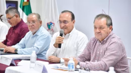 antonio menendez en junta de catastro de ahome