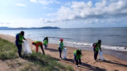 limpieza de playa el maviri