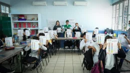alumnos en salón de clases