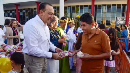 antonio menendez entrega rosca de reyes