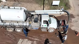 camión de japama en higuera de zaragoza