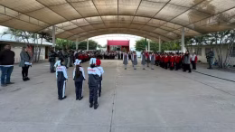 homenaje en escuela primaria