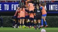 jugadoras de chivas festejan triunfo