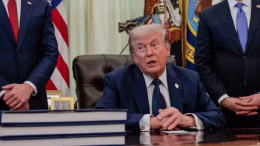 trump en la oficina oval
