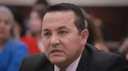 Dámaso Castro renuncia