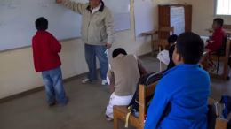 alumnos en salón de clases