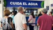 gente pagando en japama