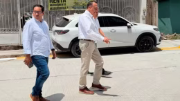 antonio menendez supervisa pavimentacion