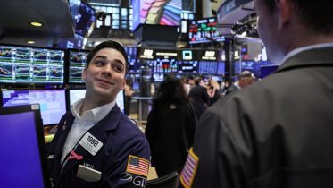 corredor de bolsa en wall street