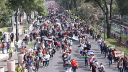 interantes de la cnte marchan en la cdmx