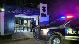 policia vigila escuelas