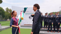 sheinbaum abandera al tri
