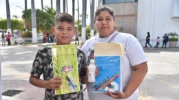 donación de útiles escolares