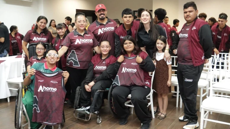 marissa menendez abandera a delegacion paralimpica