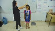 revision medica a niña