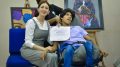marissa menedez entrega premio a discapacitado