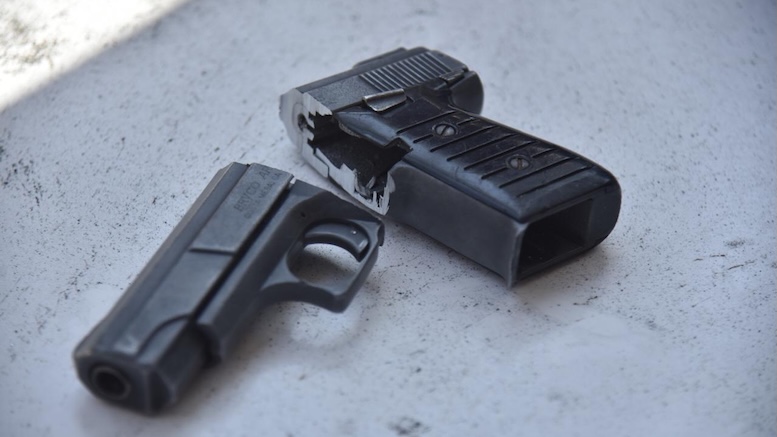 pistola desarmada
