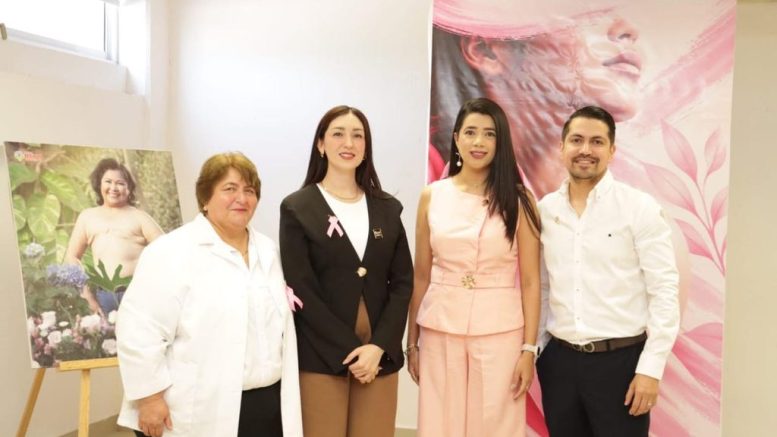 La Presidenta de DIF Ahome, Marissa Menéndez de Llano Chávez